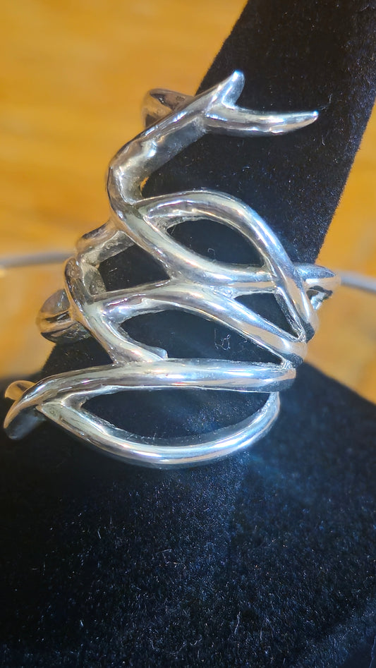 Loves Entanglement